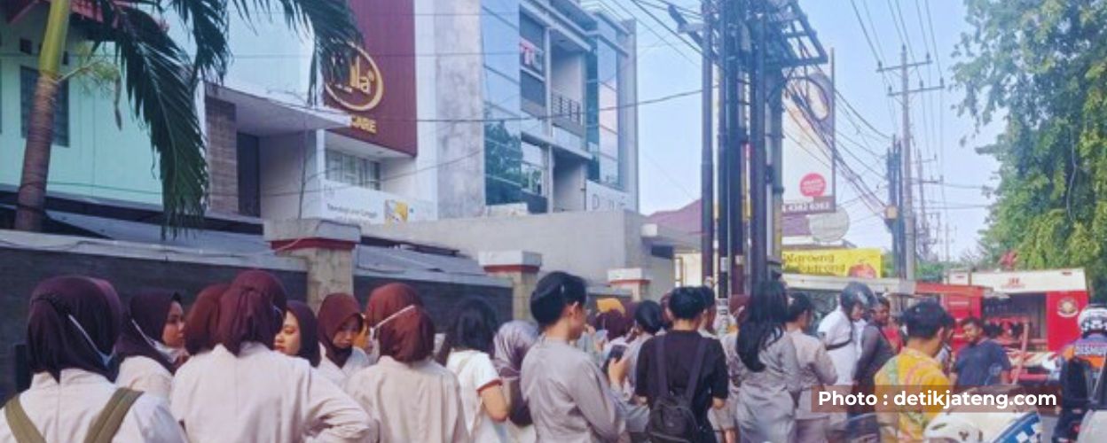 panel-listrik-di-klinik-kecantikan-semarang-terbakar-penanganan-cepat-petugas-damkar-dan-pln-cegah-kebakaran-besar