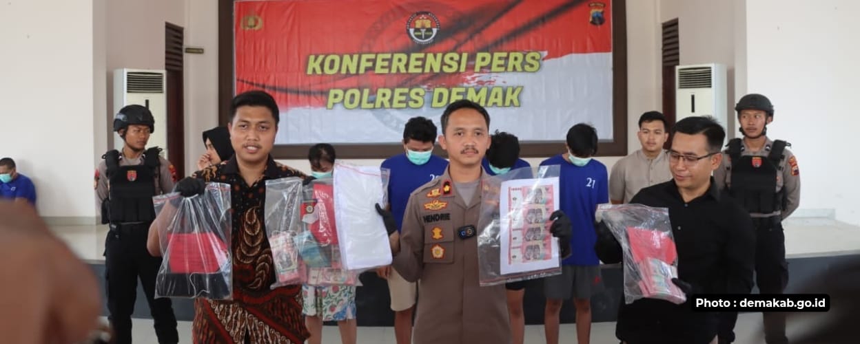 ibu-anak-asal-ungaran-edarkan-upal-di-demak-terancam-hukuman-15-tahun-penjara