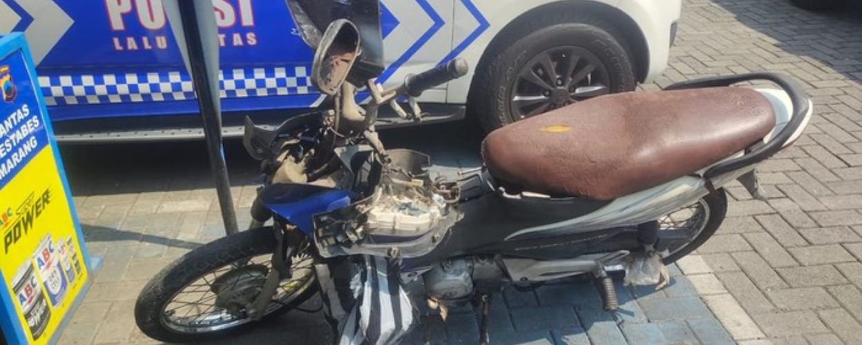 pria-ditemukan-tewas-di-selokan-jalan-urip-sumoharjo-semarang