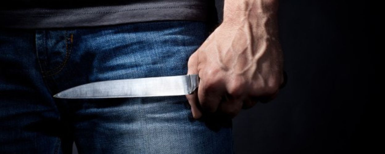 dalam-pengaruh-alkohol-oknum-tni-tusuk-2-warga-di-purwosari-semarang-sudah-ditahan-denpom