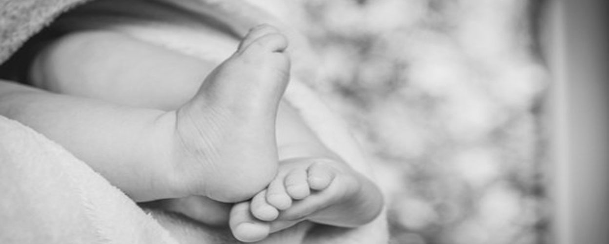 warga-heboh-penemuan-bayi-hanyut-di-parit-sungai-karanganyar-demak