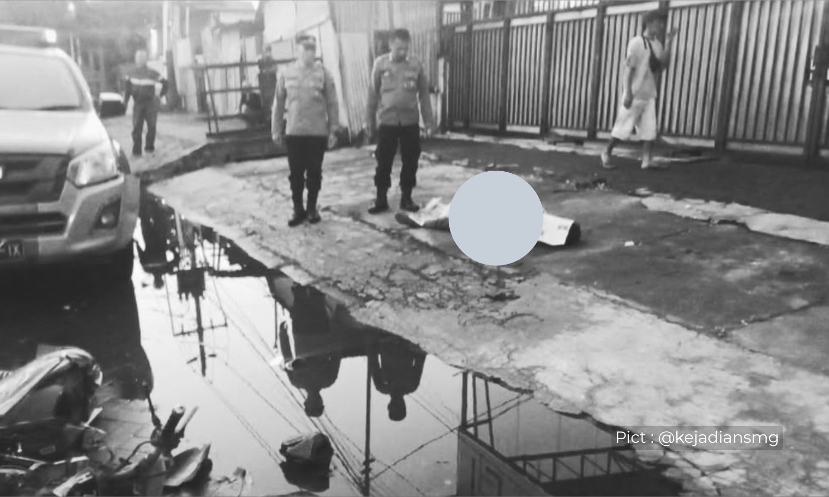 seorang-pengendara-motor-meninggal-dunia-usai-terlibat-kecelakaan-dengan-truk-box-di-citarum-kota-semarang