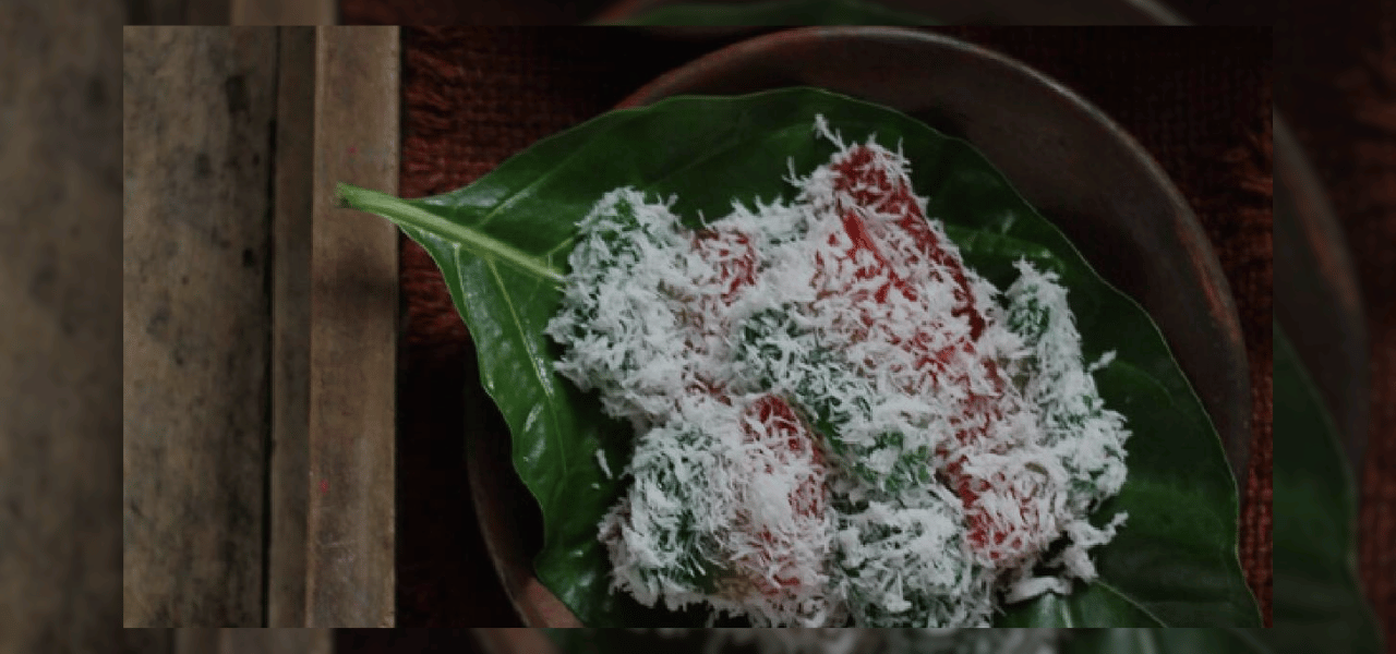 kue-latok-semarang-kue-tradisional-dengan-isian-kacang-yang-manis