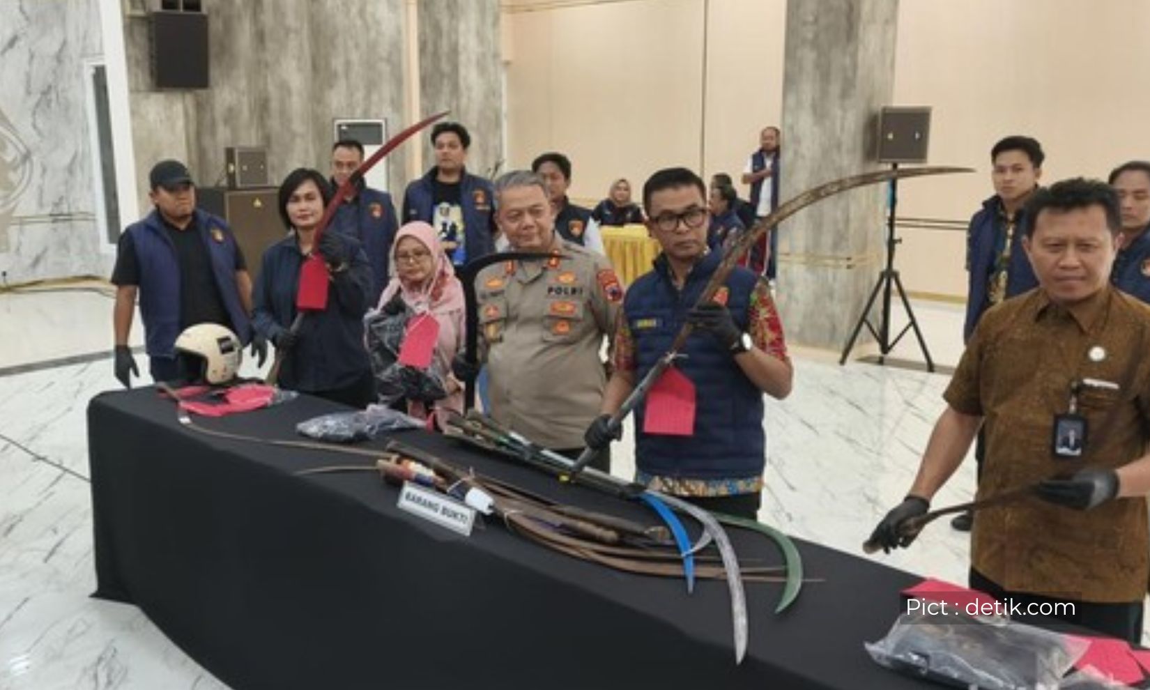 pihak-kepolisian-amankan-belasan-pelaku-tawuran-yang-gunakan-bom-molotov-di-jalur-pantura-ngaliyan-semarang